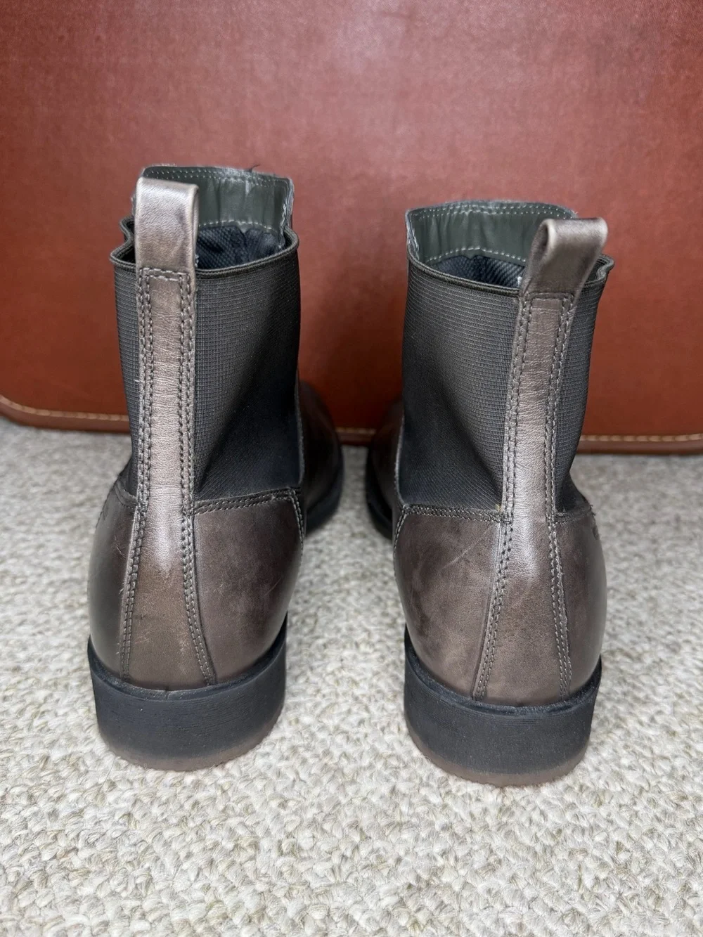 Ecco leather chelsea